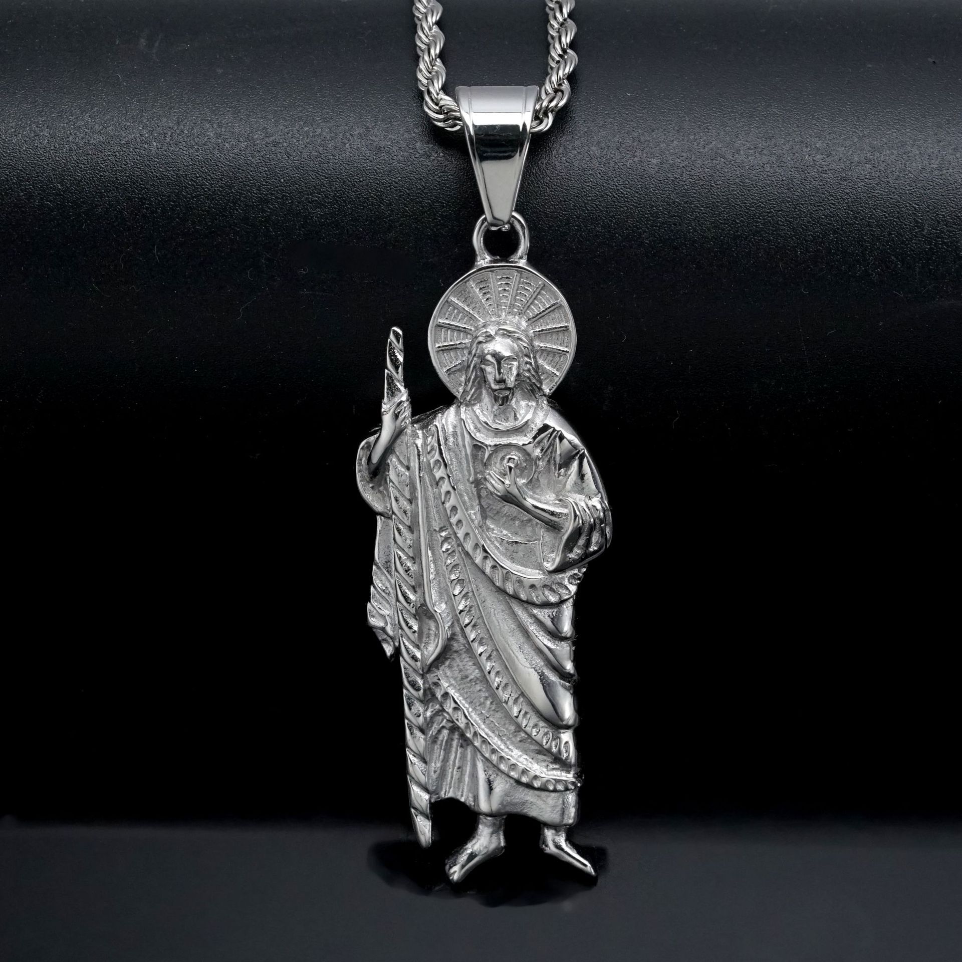 San Judas Tadeo-دلايات قلادة م - مراجعة Jewelry Making Singapore وسعره