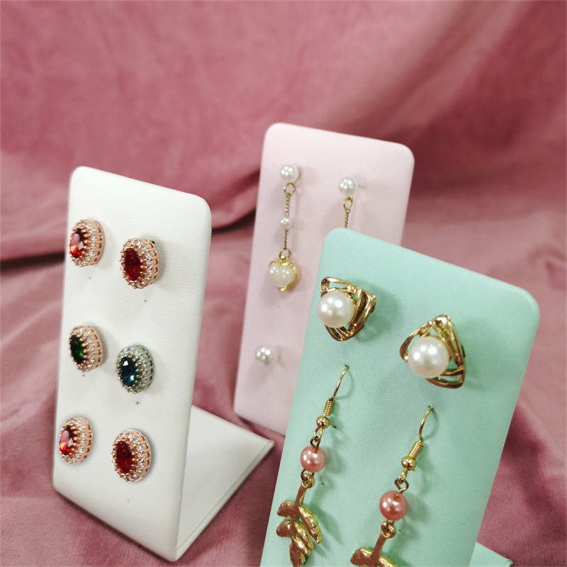 حامل عرض أقراط على شكل حرف L ب - مراجعة Jewelry Making Table وسعره